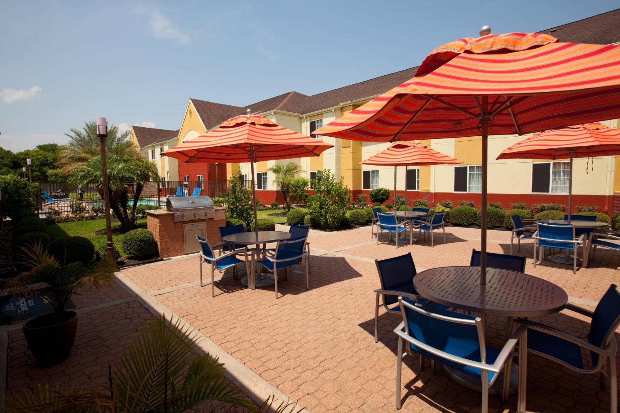 Towneplace Suites By Marriott Lake Jackson Клют Екстер'єр фото